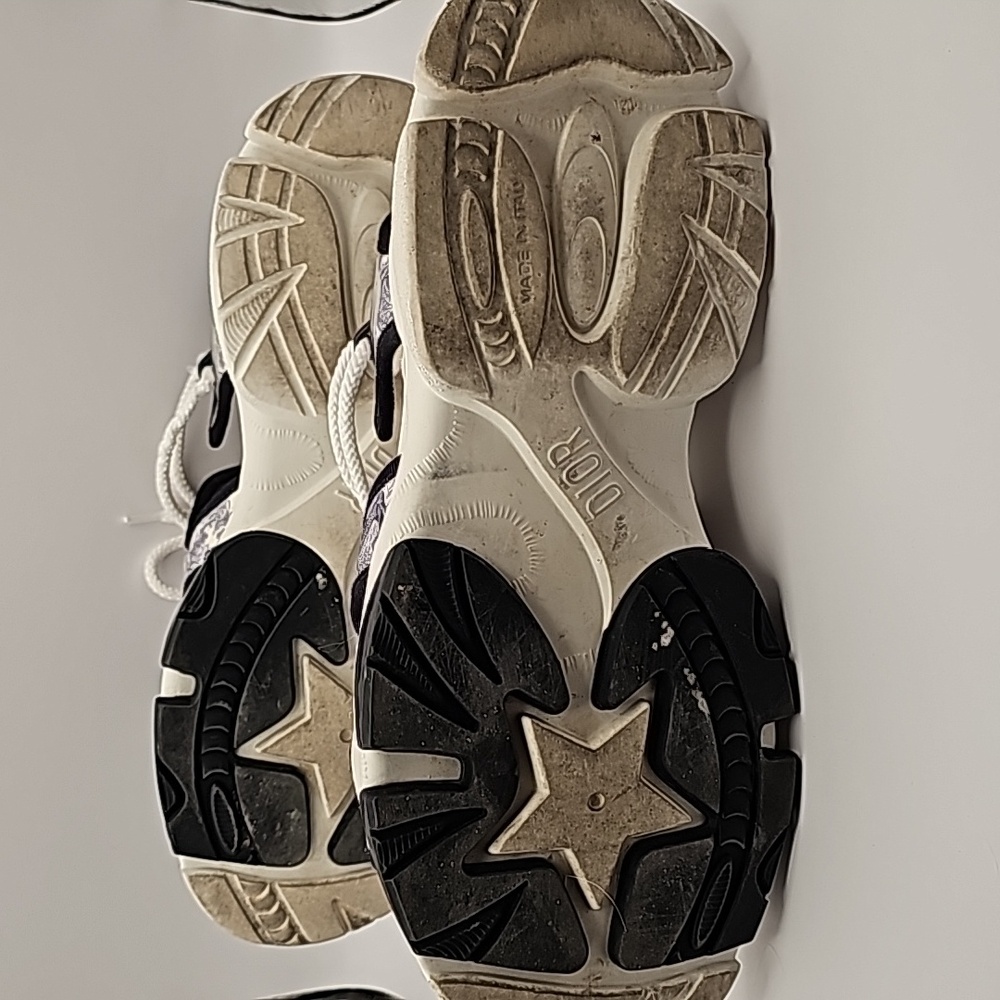 Christian Dior Shoes - Picture 3 of 4